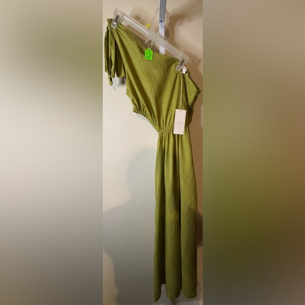 Elegant One-Shoulder Green Maxi Dress with Cut Out side-Medium - Picture 10 of 13